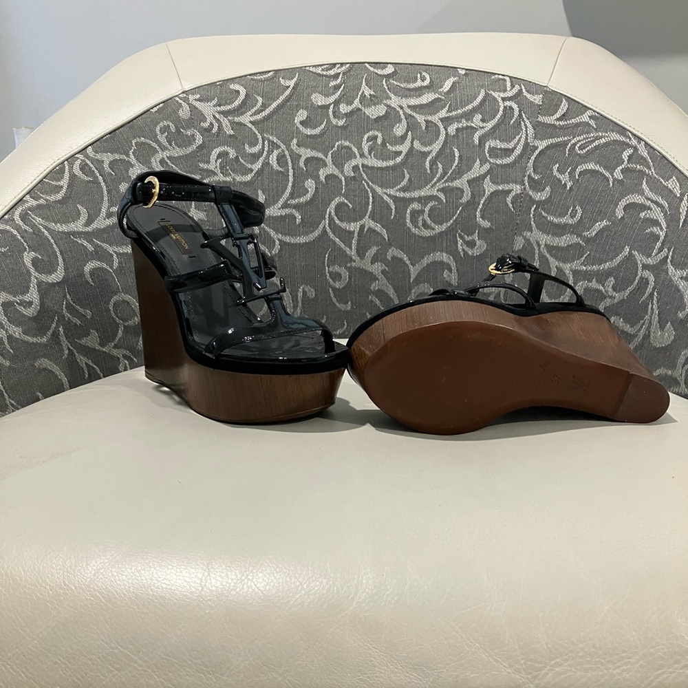 Brand New Original LV Black Platform